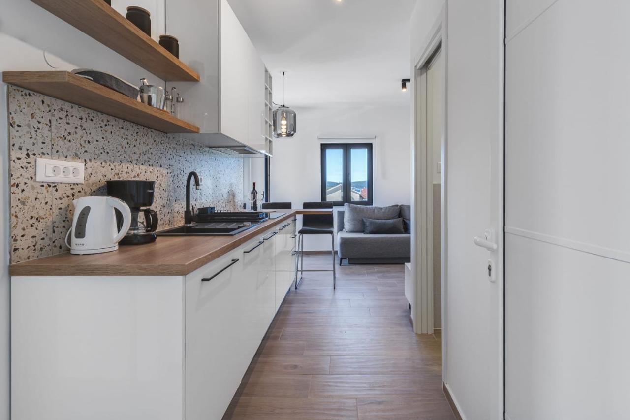 Residence Jonathan Biograd Na Moru Exterior photo