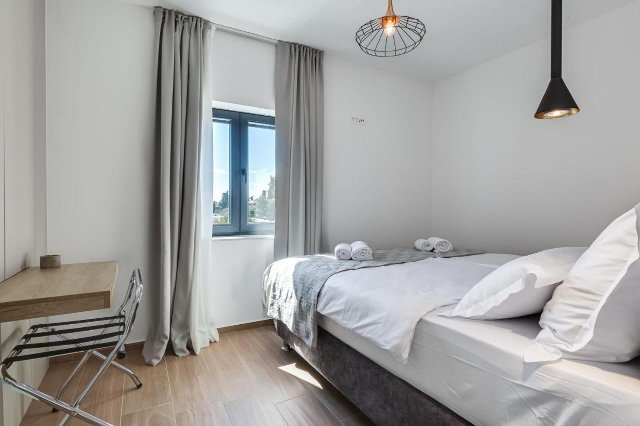 Residence Jonathan Biograd Na Moru Exterior photo
