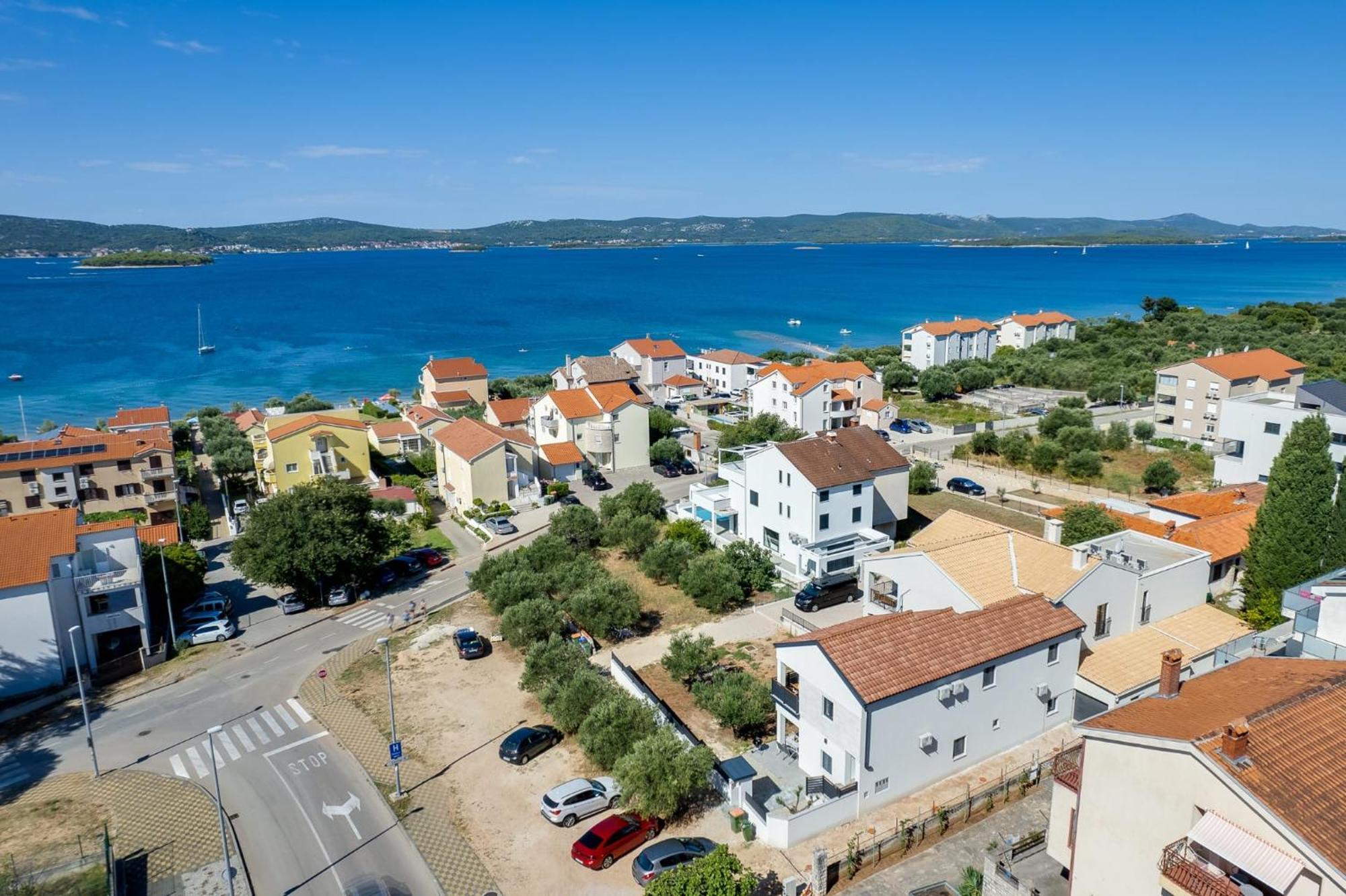 Residence Jonathan Biograd Na Moru Exterior photo