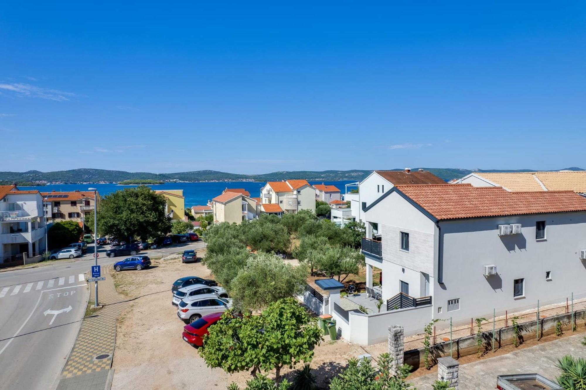 Residence Jonathan Biograd Na Moru Exterior photo