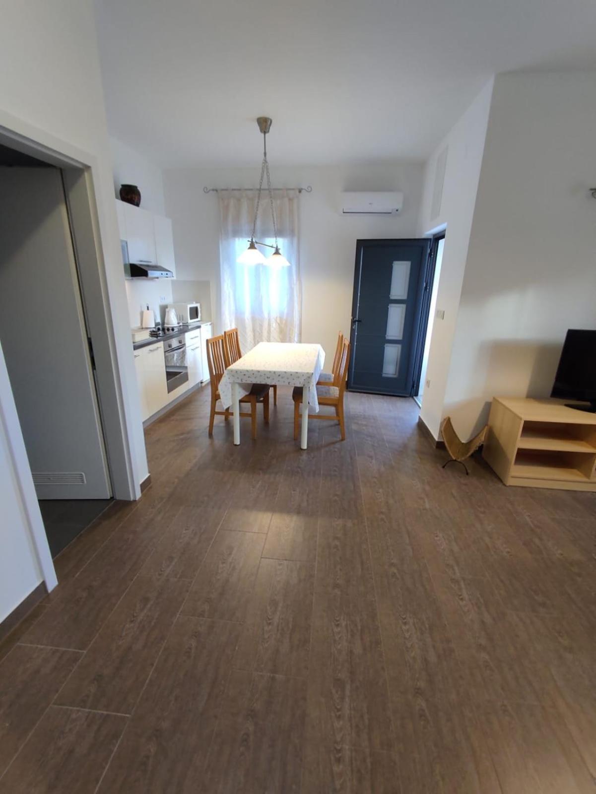 Residence Jonathan Biograd Na Moru Exterior photo